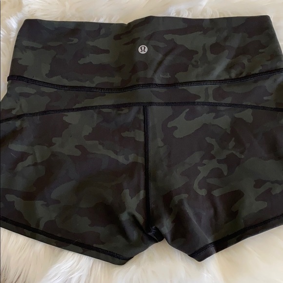 lululemon athletica Pants - Lululemon spandex shorts, camo